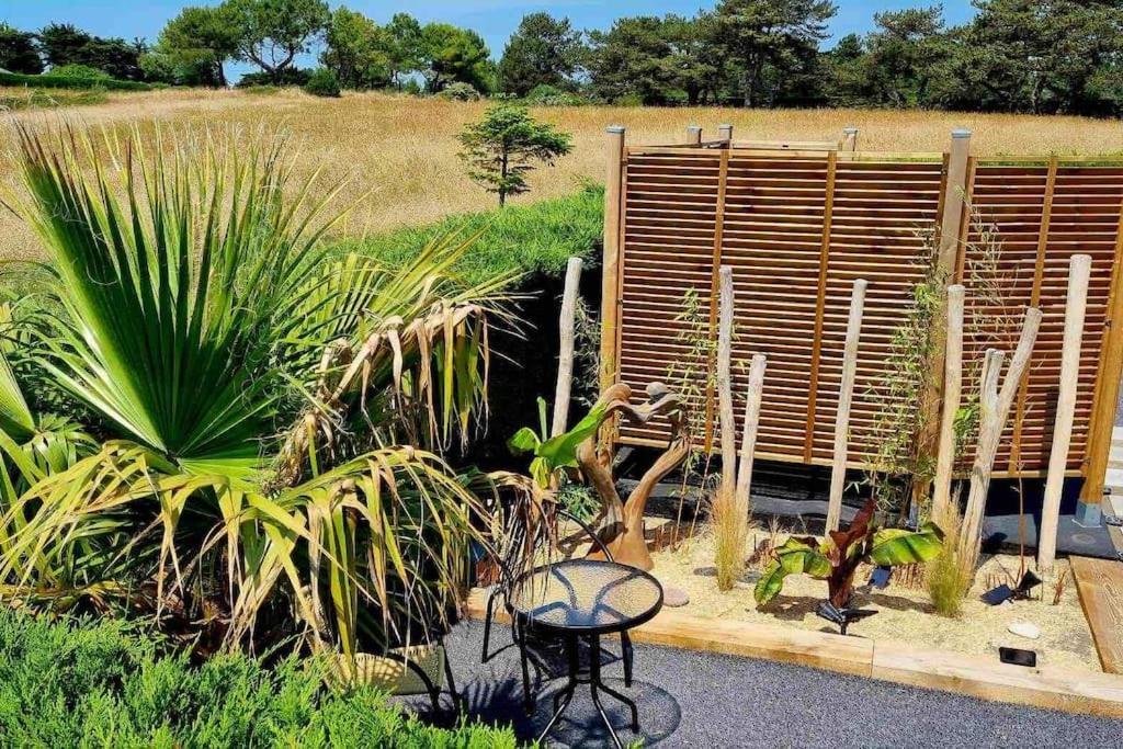 O Bulles D'agon Prive Ferienhaus *